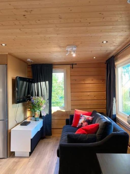 Utsikten -Exklusivt Nybyggt Timmerhus -Plintsberg. テルベリ エクステリア 写真